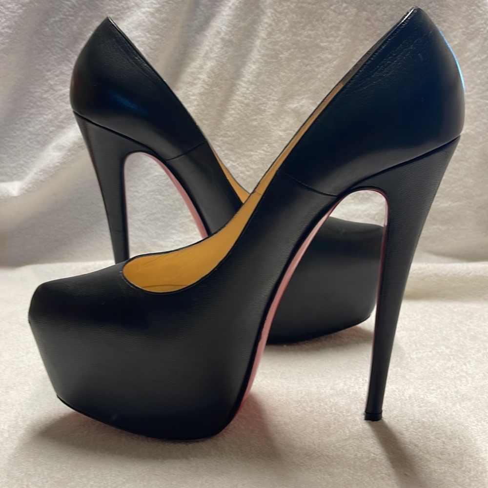 Christian Louboutin platform stilettos leather. Black. Great shape. Like new. - Picture 5 of 14